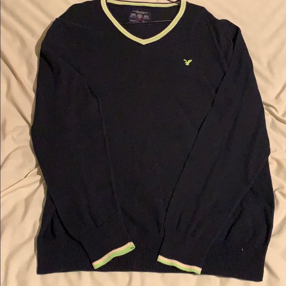 American Eagle V neck Sweater